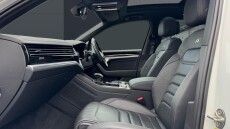 Volkswagen Touareg 3.0 V6 TDI 4Motion Black Edition 5dr Tip Auto Diesel Estate